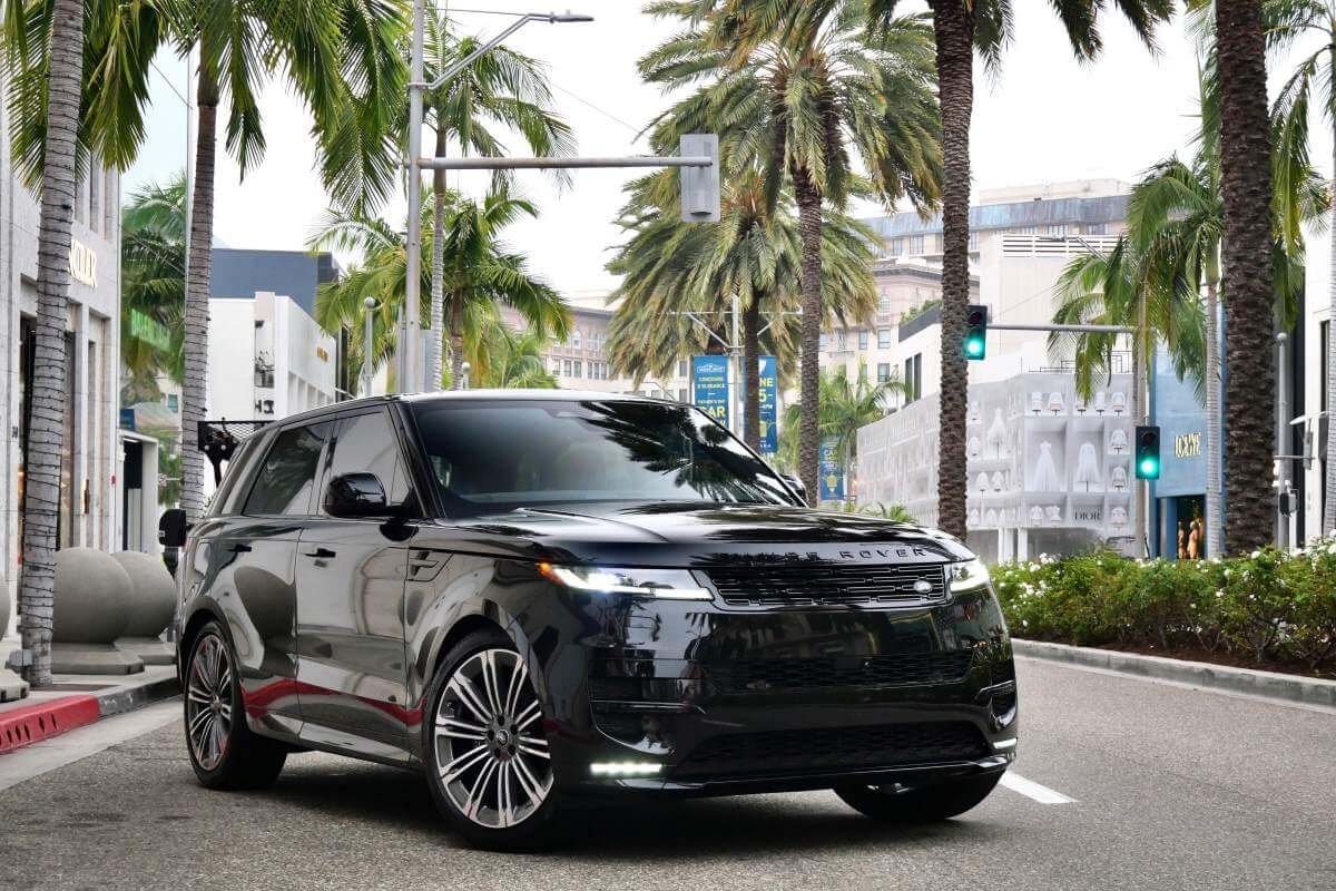Rent a Range Rover Sport Dynamic 2025 in LA