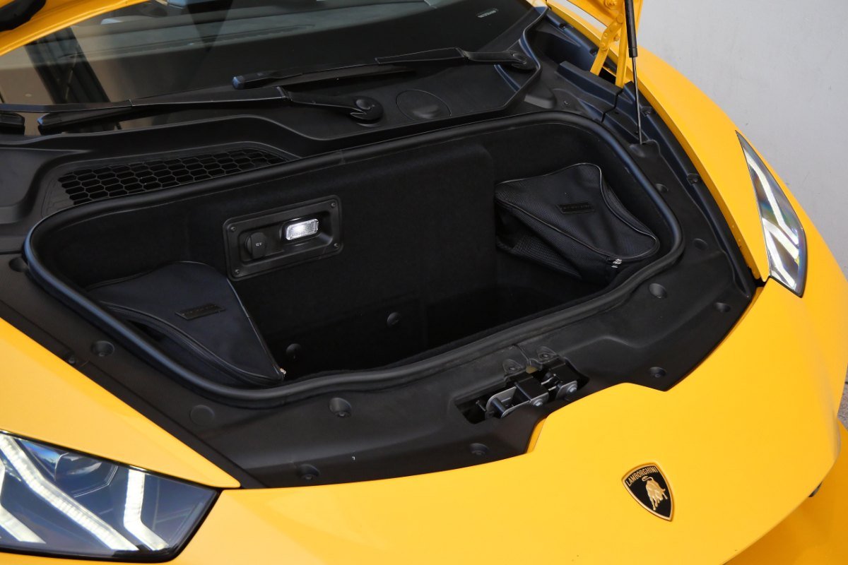 Lamborghini Huracan EVO Spyder RWD rental in Los Angeles