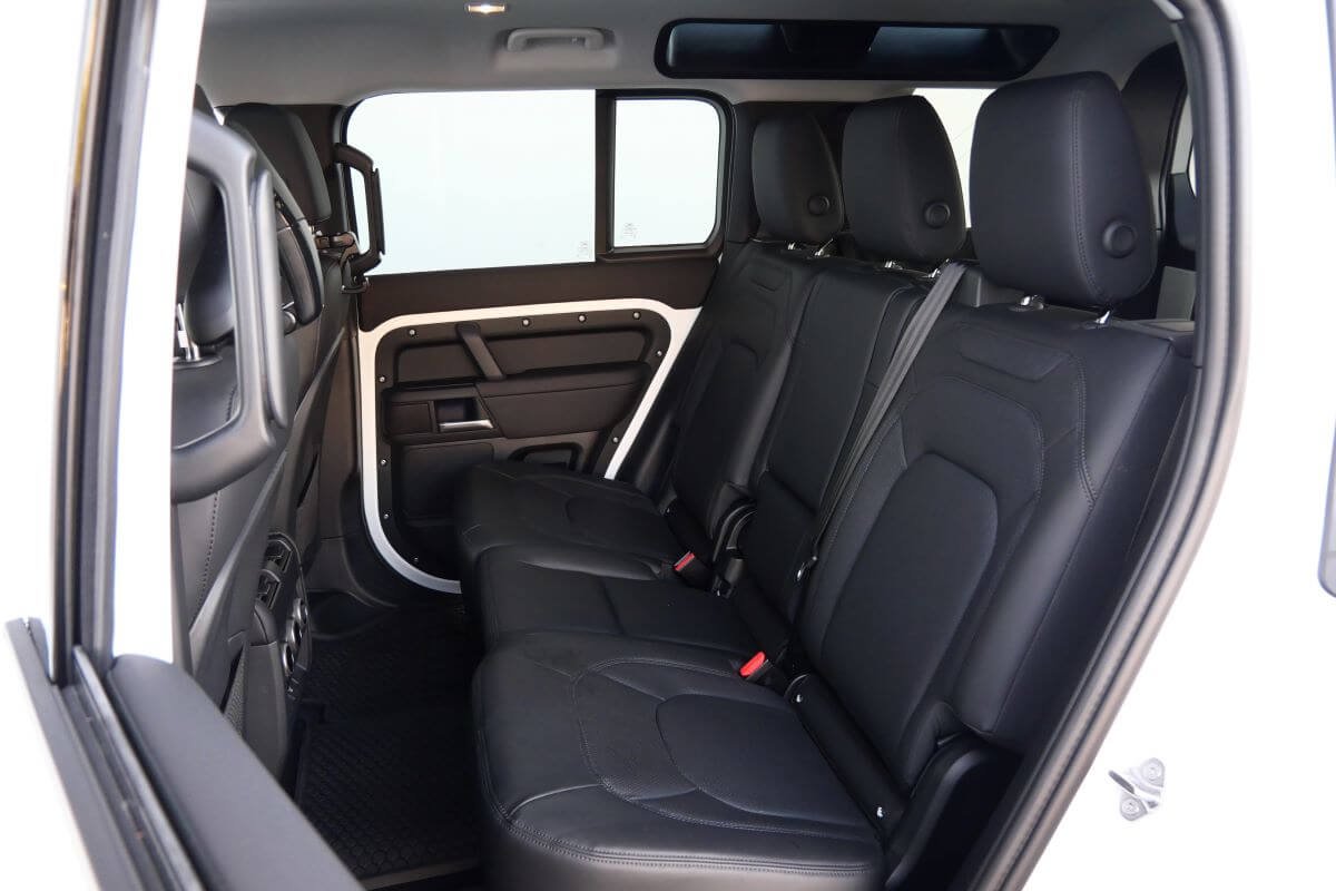 Range Rover Defender 2025 for rent in Los Angeles