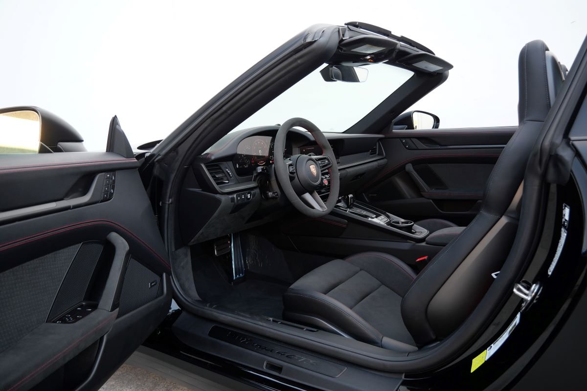 Porsche 911 Targa 4 GTS for rent in Los Angeles