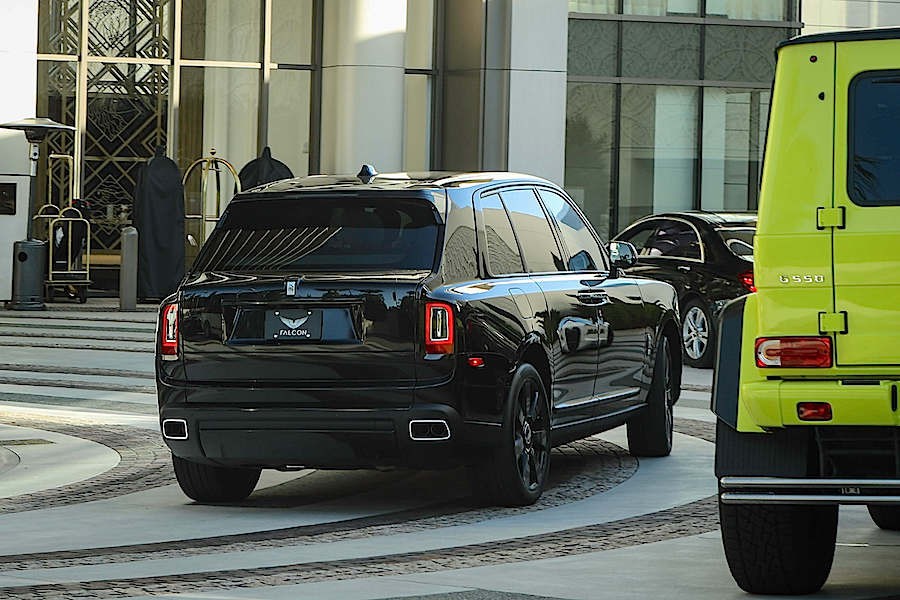 Blacked out Rolls Royce Cullinan Blacked out Rolls Royce Cullinan