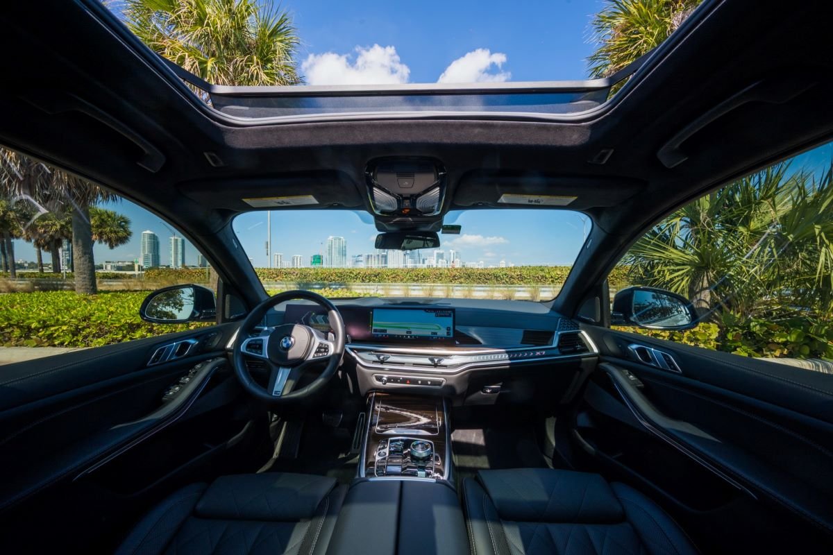 BMW X7 rental in Miami