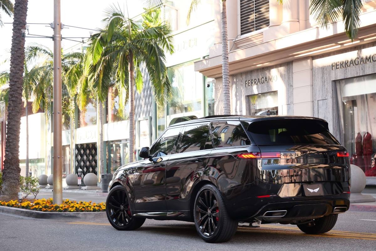 Rent a Range Rover Sport Dynamic 2025 in LA