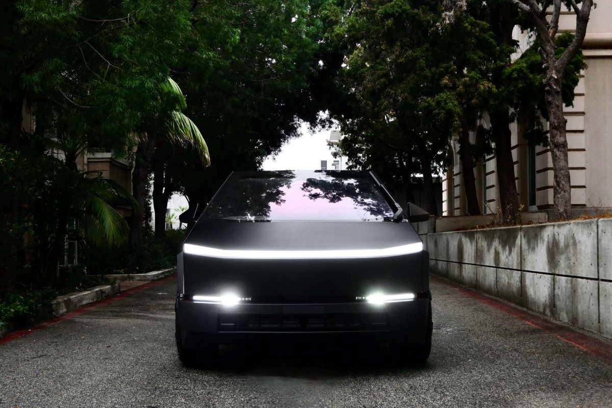 Tesla Cyberbeast 2024 for Rental in LAX