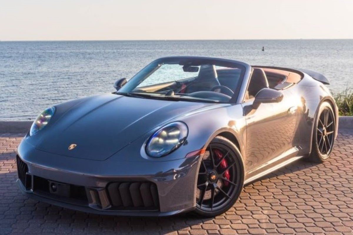 Porsche Carrera S cabriolet rental in miami
