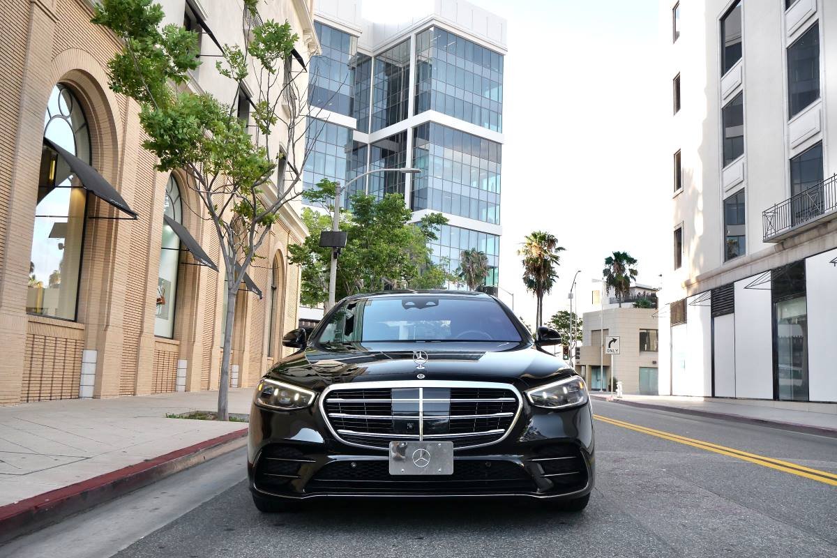 Mercedes Benz S500 rental in Los Angeles