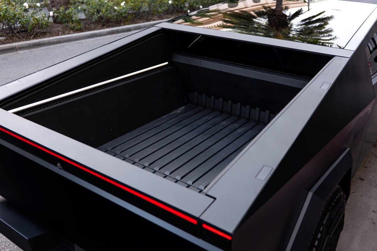 Tesla Cybertruck FSD 2026 Rental LAX