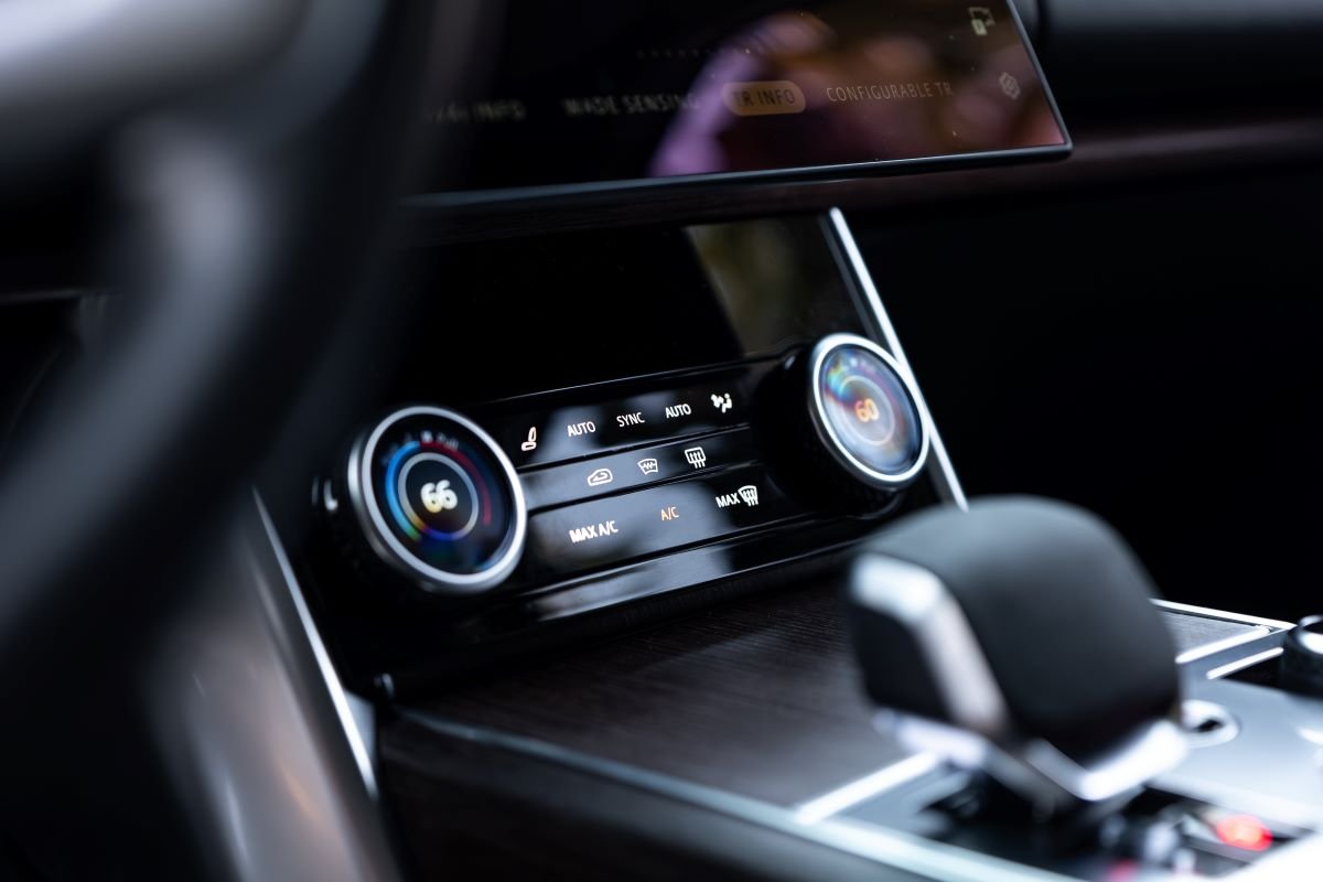 Range Rover Autobiography Rental in Los Angeles Range Rover Autobiography Rental in Los Angeles
