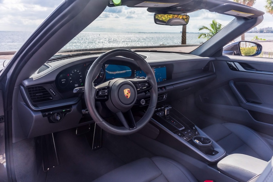 Porsche 911 Carrera 4S Cabriolet Rent in Miami