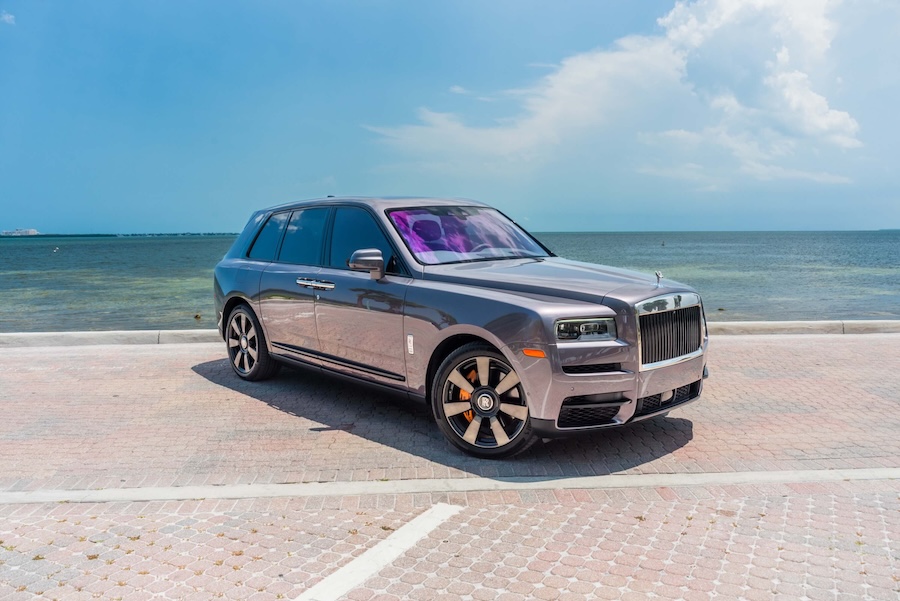 Rolls Royce Cullinan Gray 2023