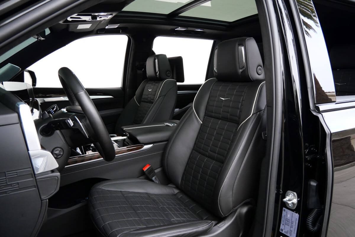 Rent a 2025 Cadillac Escalade Platinum in Los Angeles Rent a 2025 Cadillac Escalade Platinum in Los Angeles
