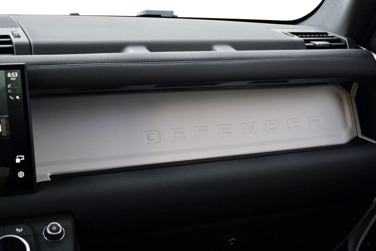 2025 Land Rover Defender Rental Los Angeles