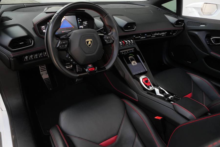 Lamborghini Huracan EVO Spyder for Rent LA