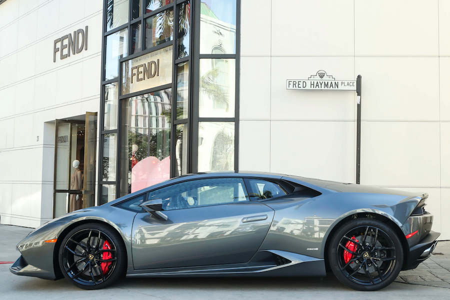 Rent Lamborghini Huracan