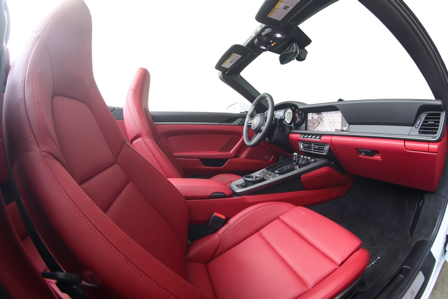 Rent Porsche 992 Rent Porsche 992
