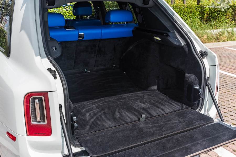 Rolls Royce Cullinan Rental in LA