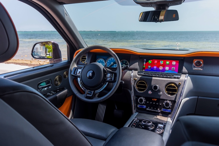Rolls Royce Cullinan Gray 2023 Rent in LA