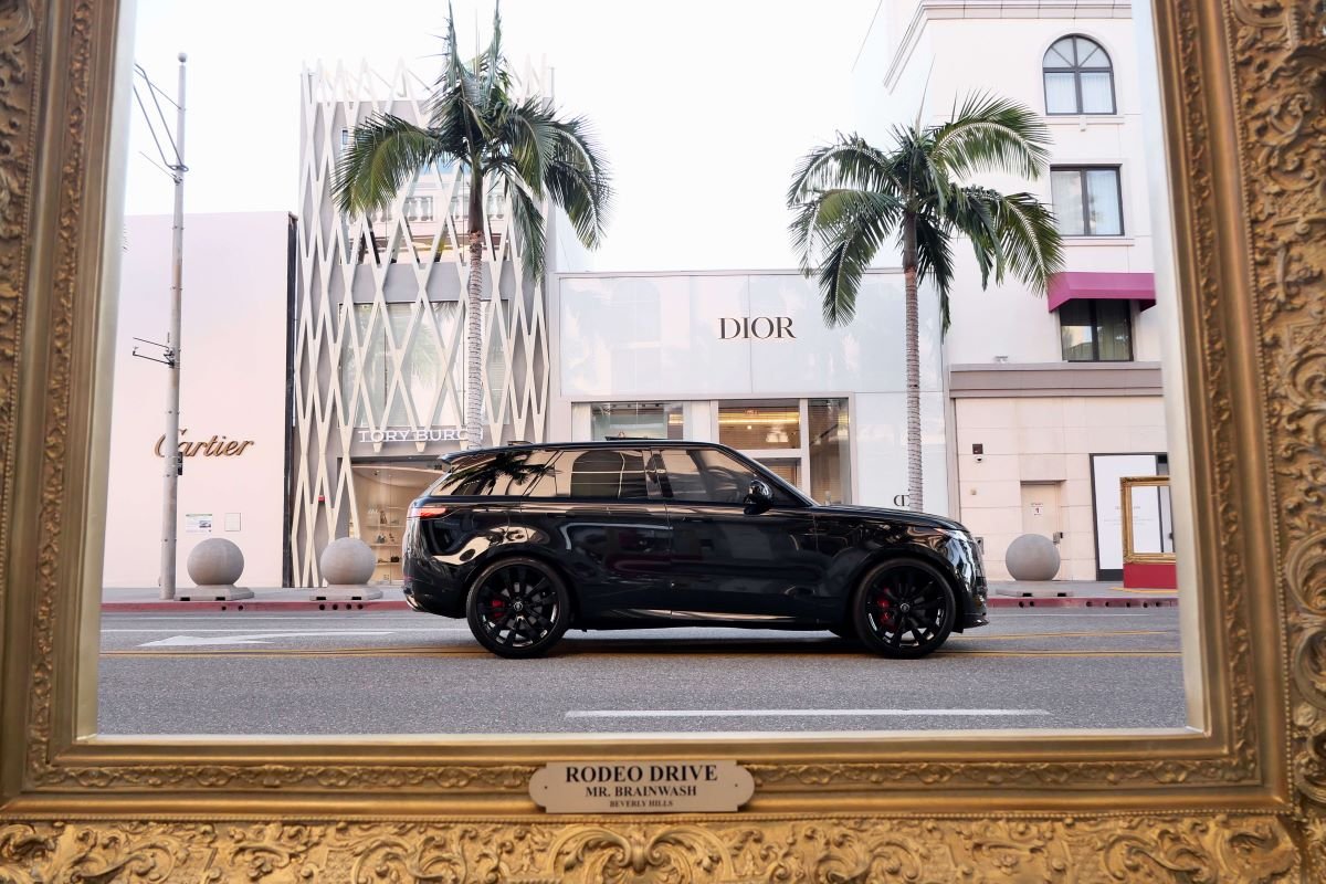 Rent a Range Rover Sport Dynamic 2025 in LA