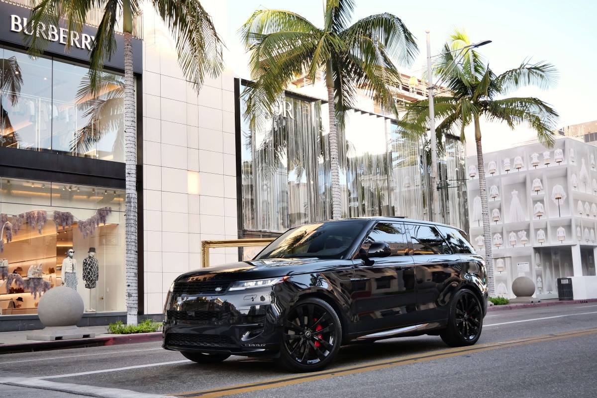 Range Rover Sport Dynamic 2025 for rent in Los Angeles