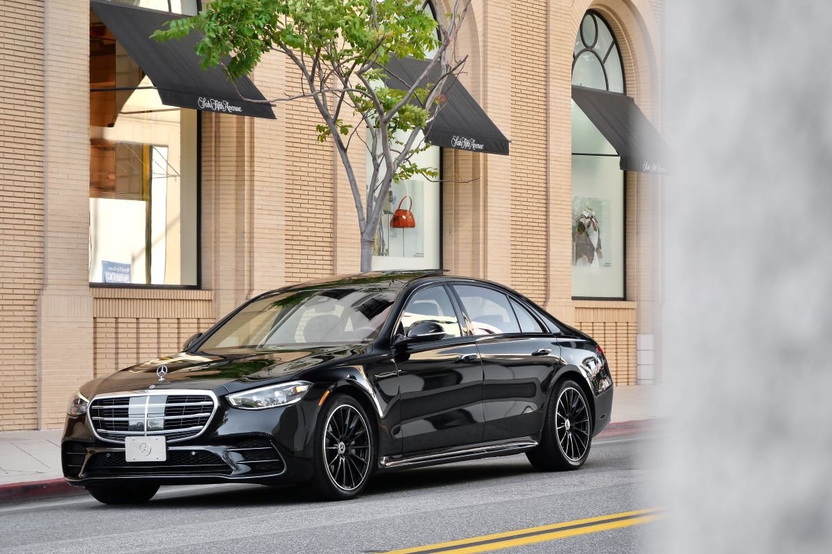 Mercedes Benz S500 rental in Los Angeles