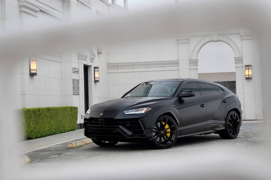Lamborghini Urus S 2024 Matte Black Rental Los Angeles