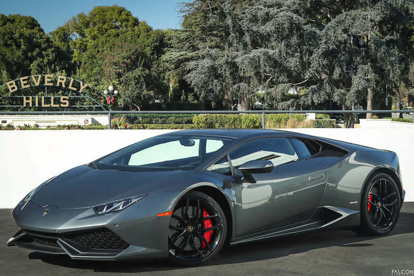 Rent Lamborghini Huracan
