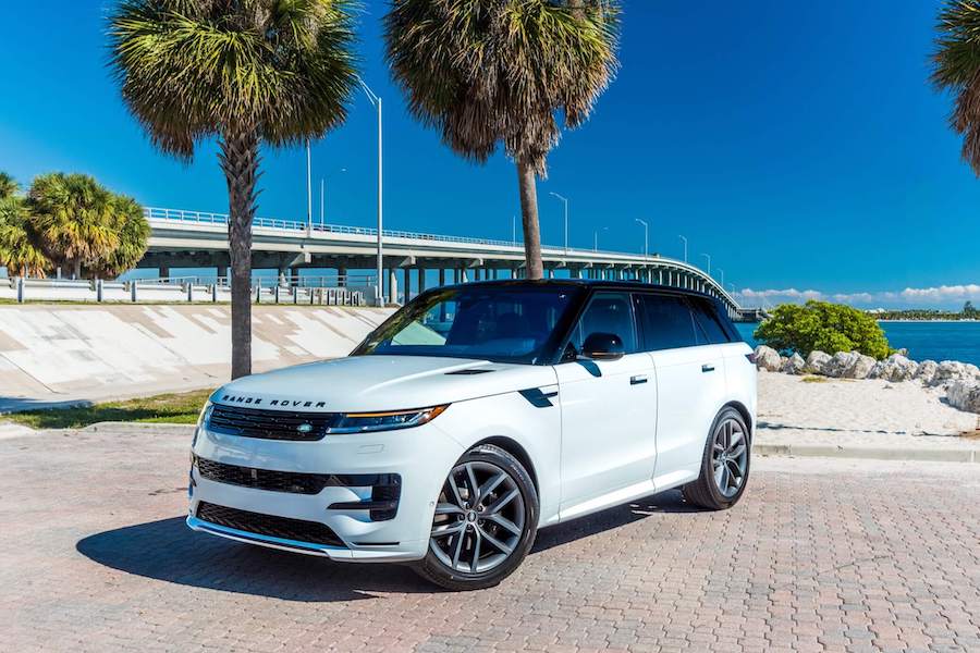 White Range Rover Sport Dynamic Rental