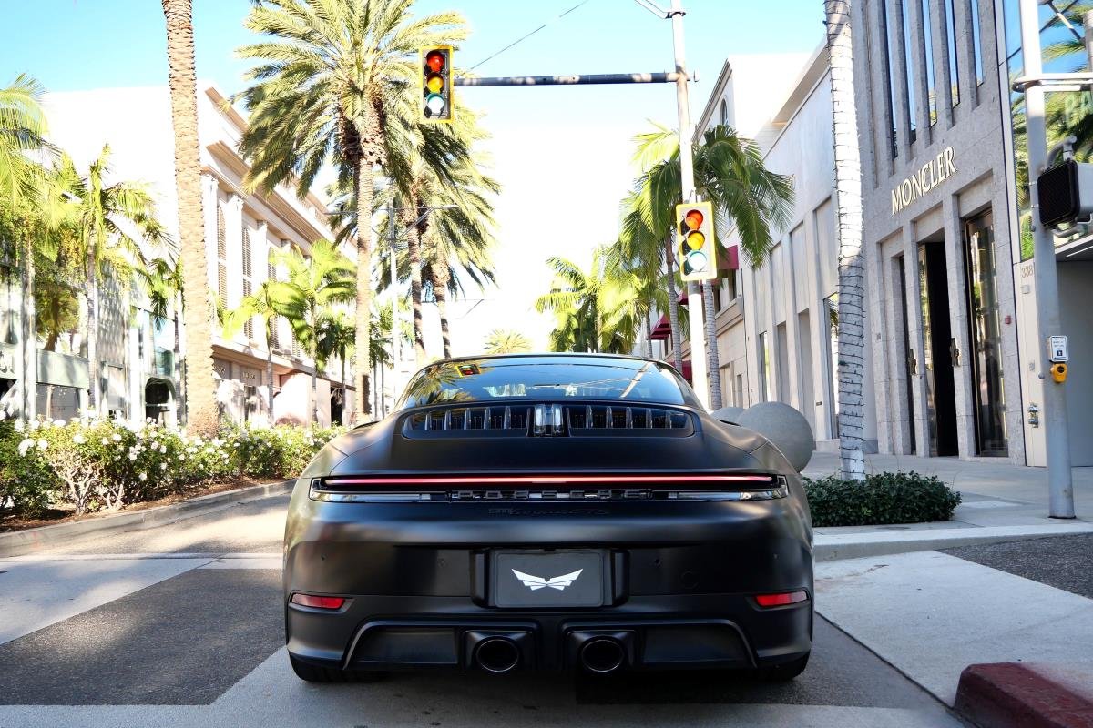 Porsche 911 Targa 4 GTS for rent in Los Angeles
