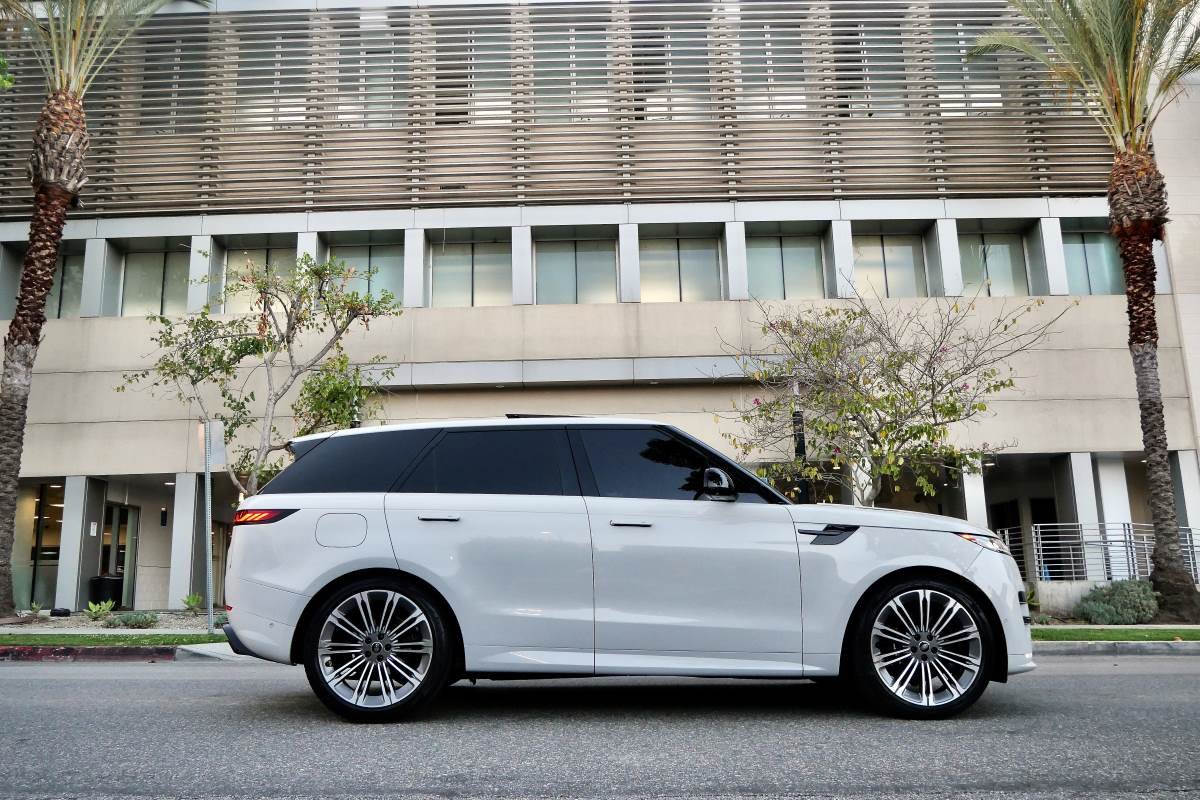 Range Rover Sport Dynamic Rental in Los Angeles
