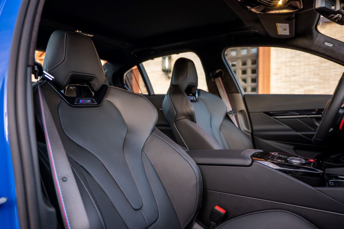 BMW G90 M5 rental in Los Angeles BMW G90 M5 rental in Los Angeles