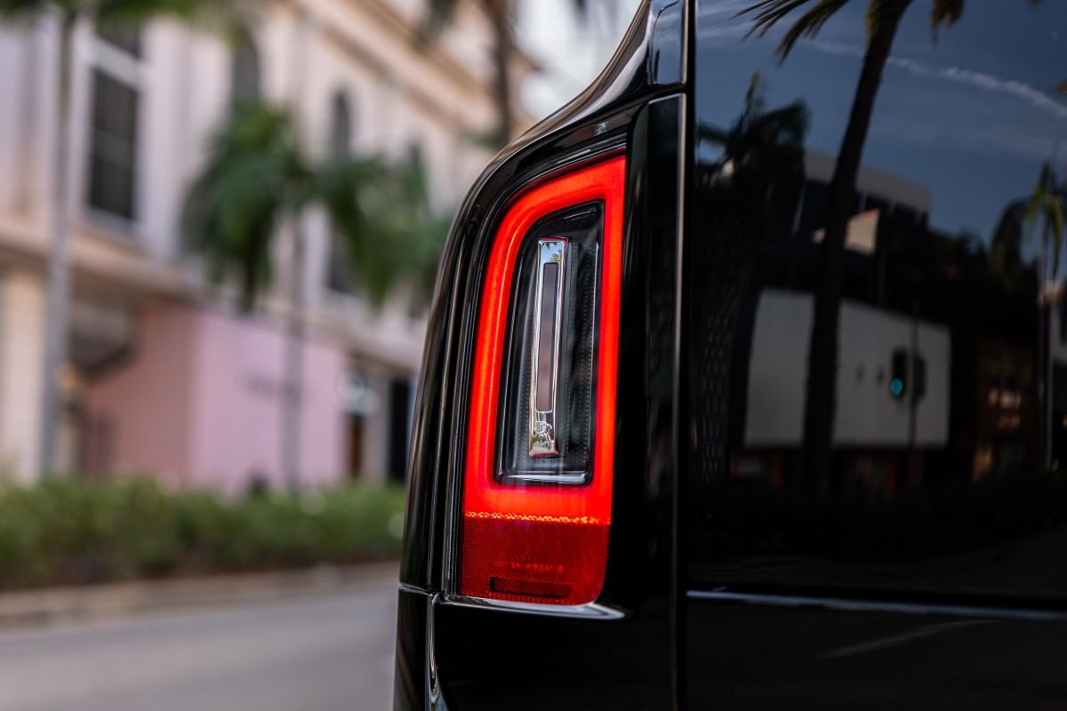 Rolls-Royce Cullinan Black Badge 2025 for rent in Los Angeles Rolls-Royce Cullinan Black Badge 2025 for rent in Los Angeles