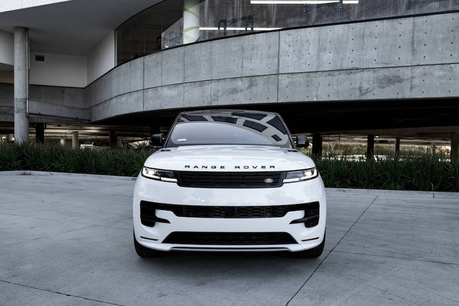 White Range Rover sport Dynamic Rental