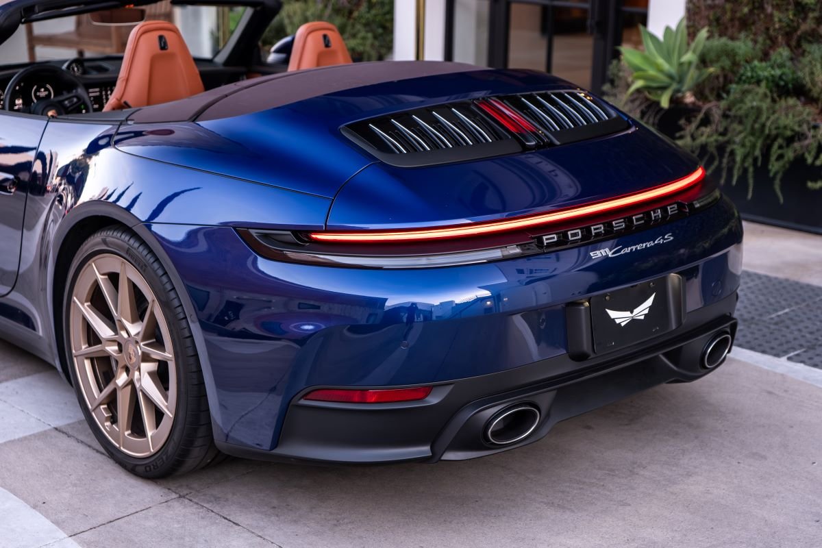 Porsche Carrera 4S Cabriolet rental in Los Angeles