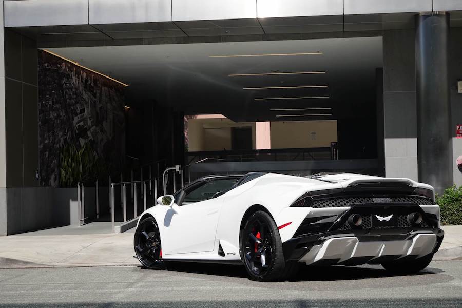 Lamborghini Huracan EVO Spyder for Rent in LA