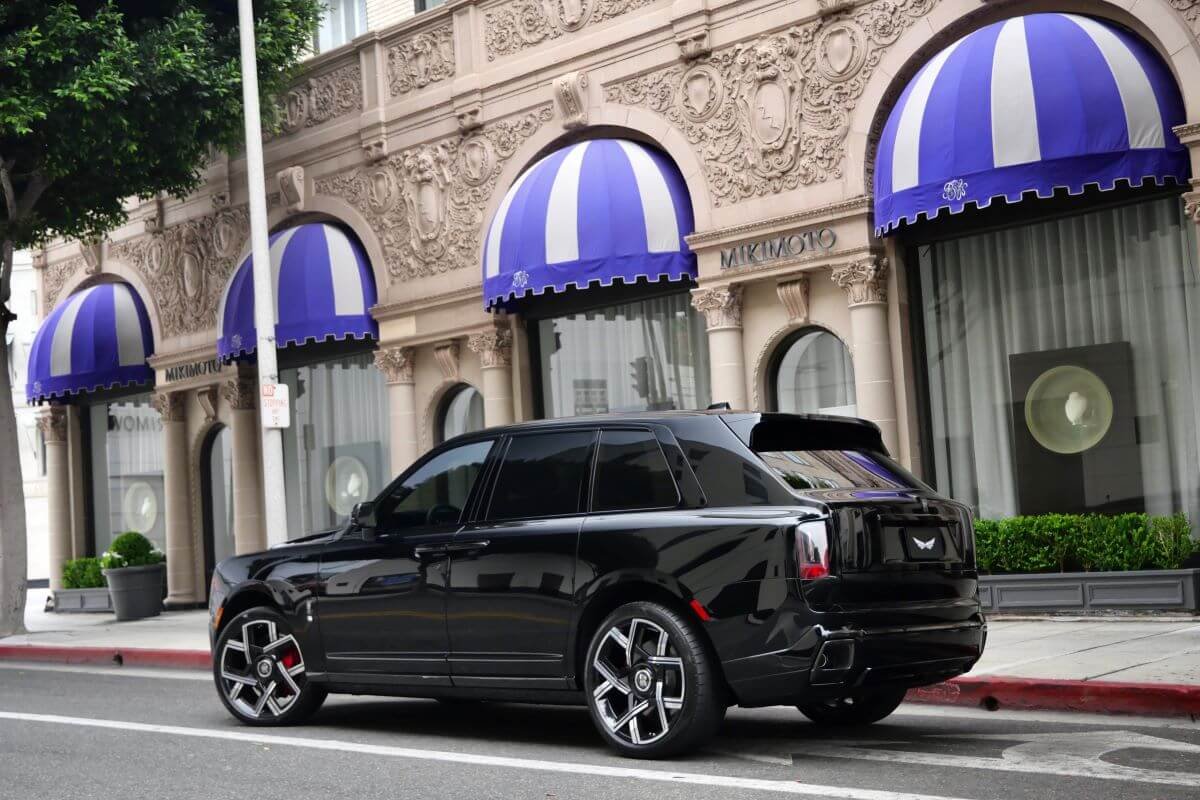 2025 Rolls-Royce Cullinan Black Badge rental Los Angeles