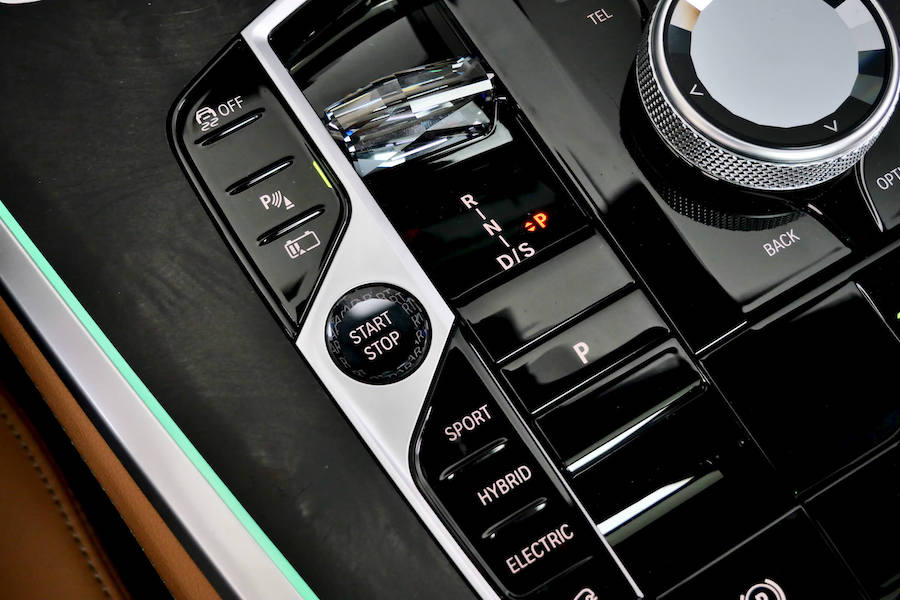 Luxury BMW X5 M50e 2024 for Rent