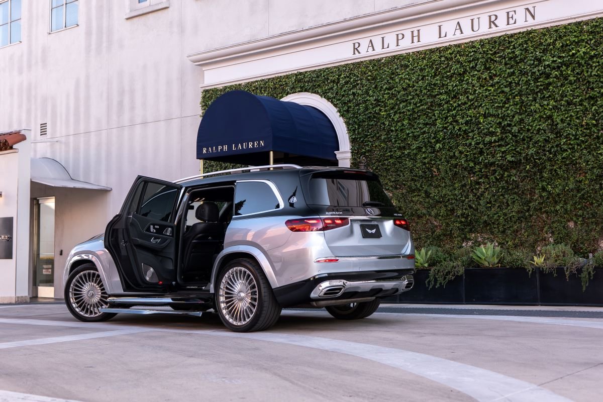 Mercedes GLS Maybach GLS 600 Rental in Los Angeles