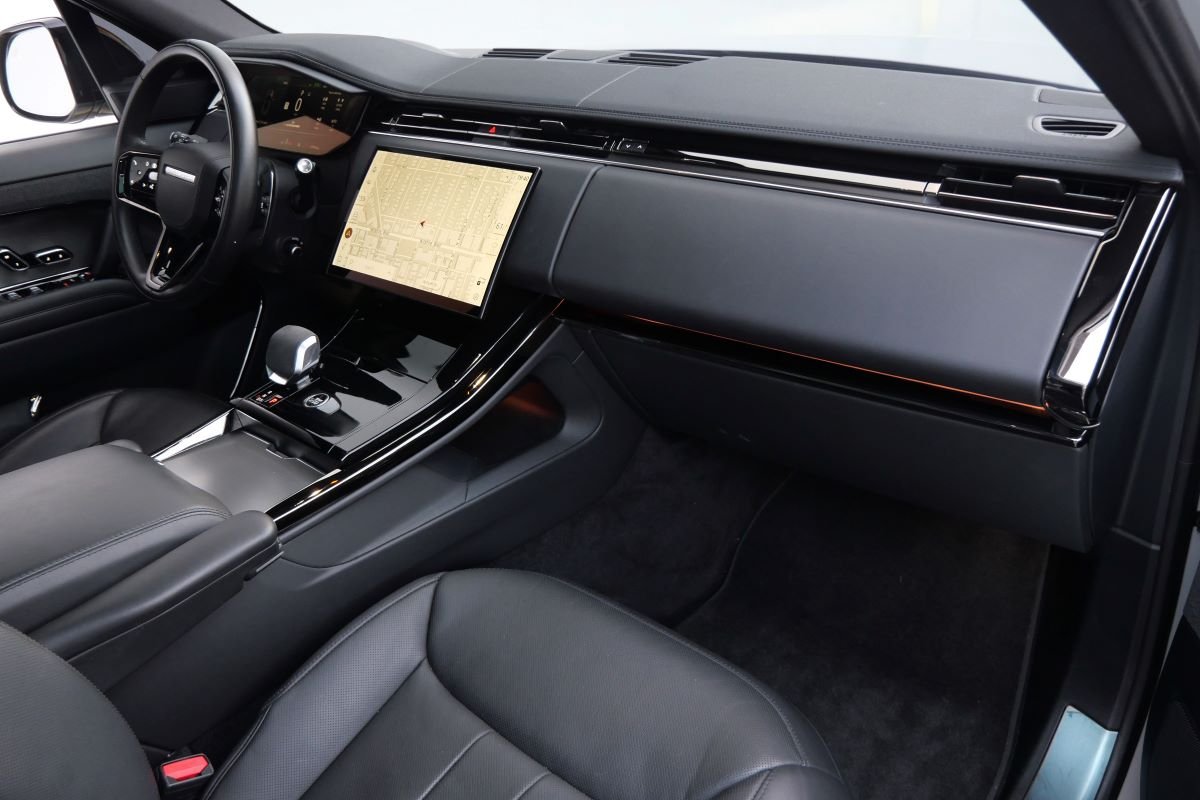 Range Rover Sport Dynamic Rental in Los Angeles