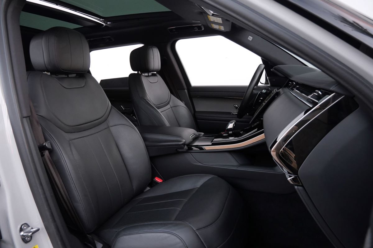 Range Rover Sport Dynamic Rental in Los Angeles