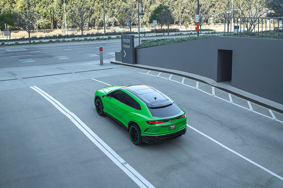 2020 Lamborghini Urus Green