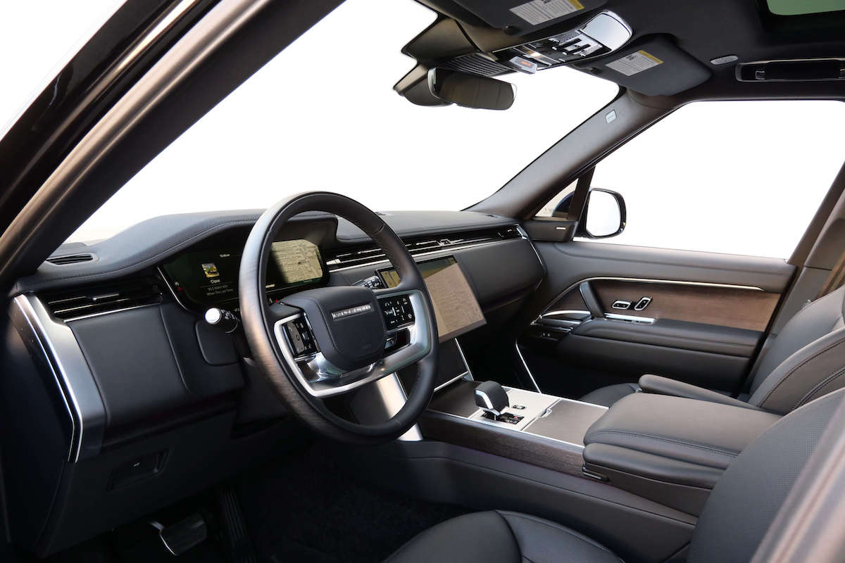 Rent a Range Rover P400 2025 LAX