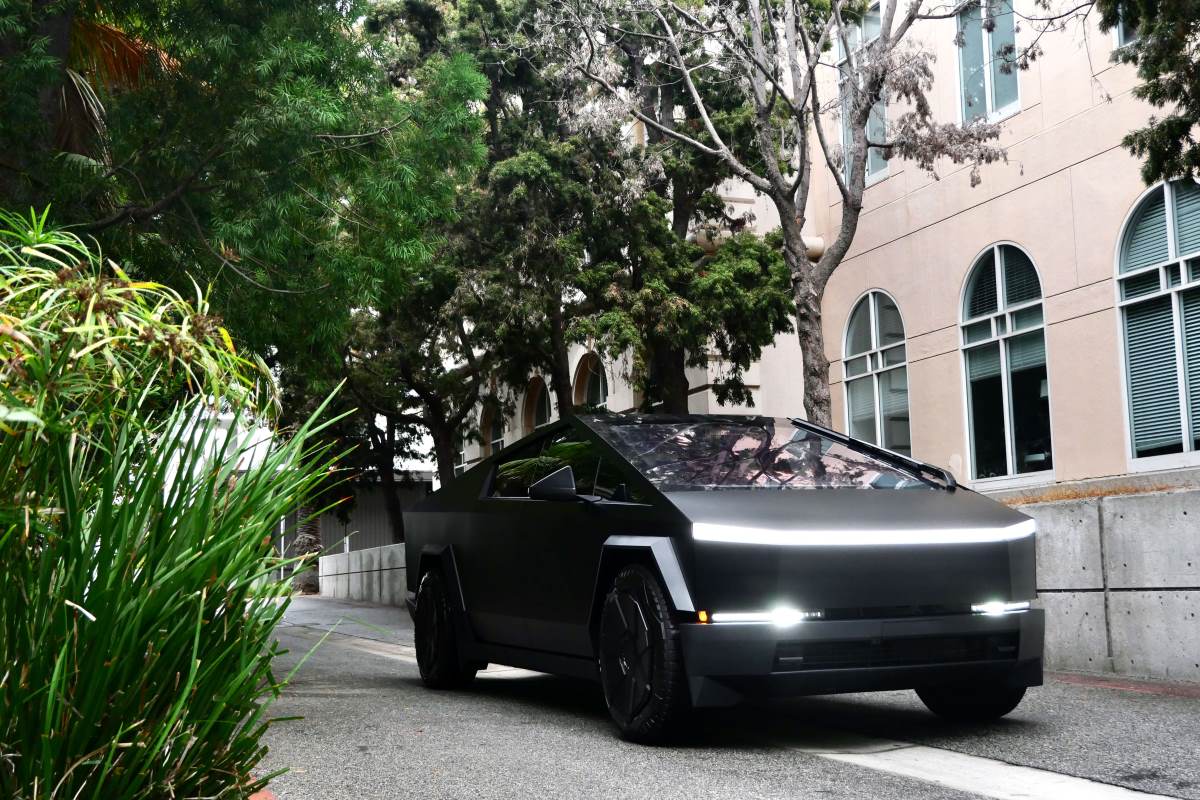 Tesla Cyberbeast 2024 for Rental in LAX