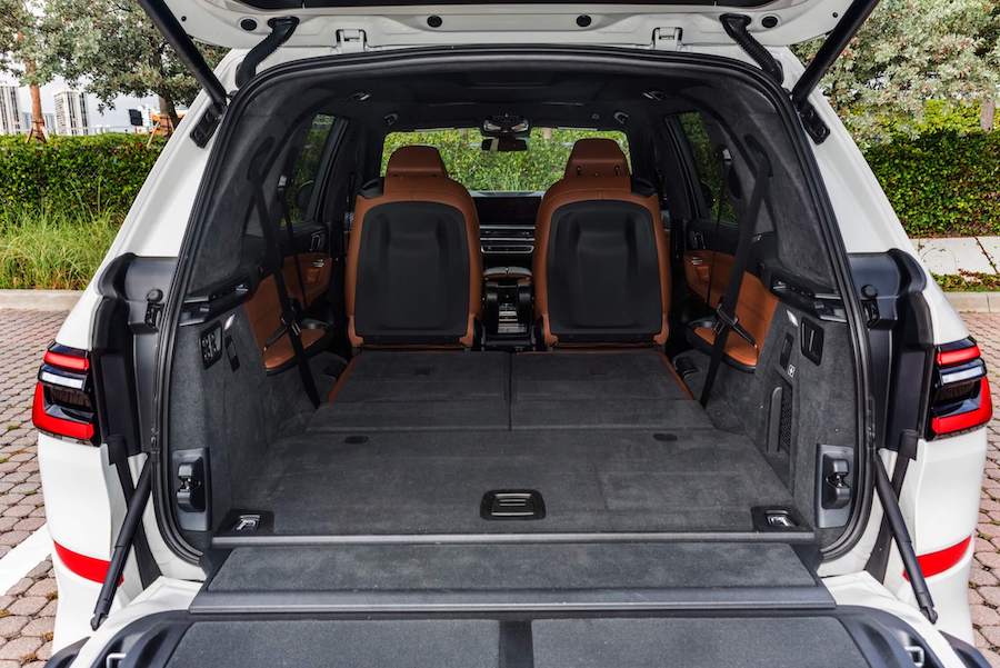 Rent a BMW X7 40i 2023 LA Rent a BMW X7 40i 2023 LA