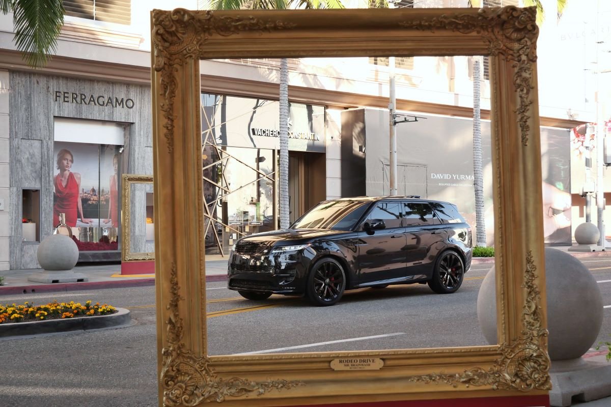 Range Rover Sport Dynamic 2025 in LA For Rent