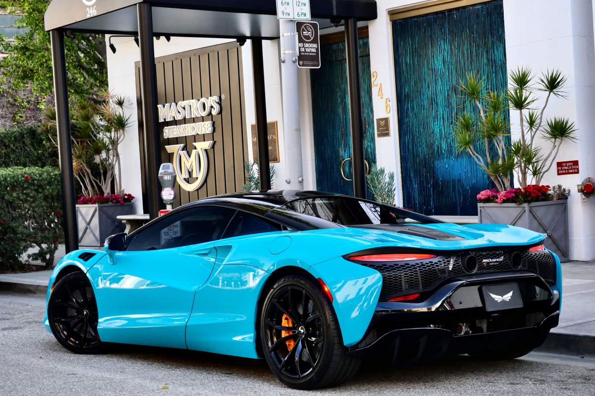 McLaren Artura  rental LAX