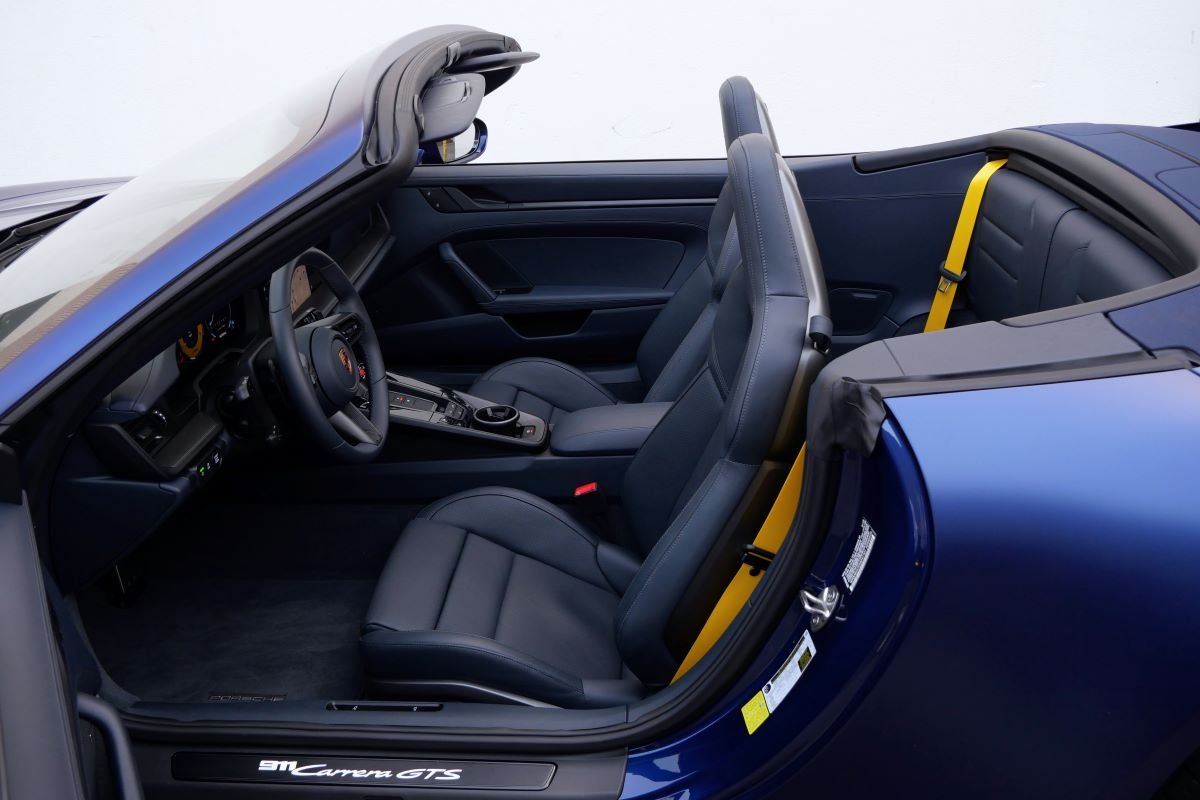 2025 Porsche 911 Carrera GTS Cabriolet for rent in LAX 2025 Porsche 911 Carrera GTS Cabriolet for rent in LAX