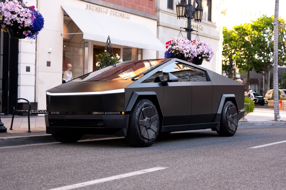 Tesla Cybertruck FSD 2026 Rental LAX