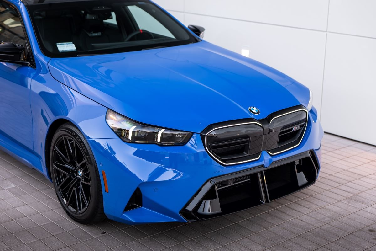 BMW G90 M5 rental in Los Angeles BMW G90 M5 rental in Los Angeles