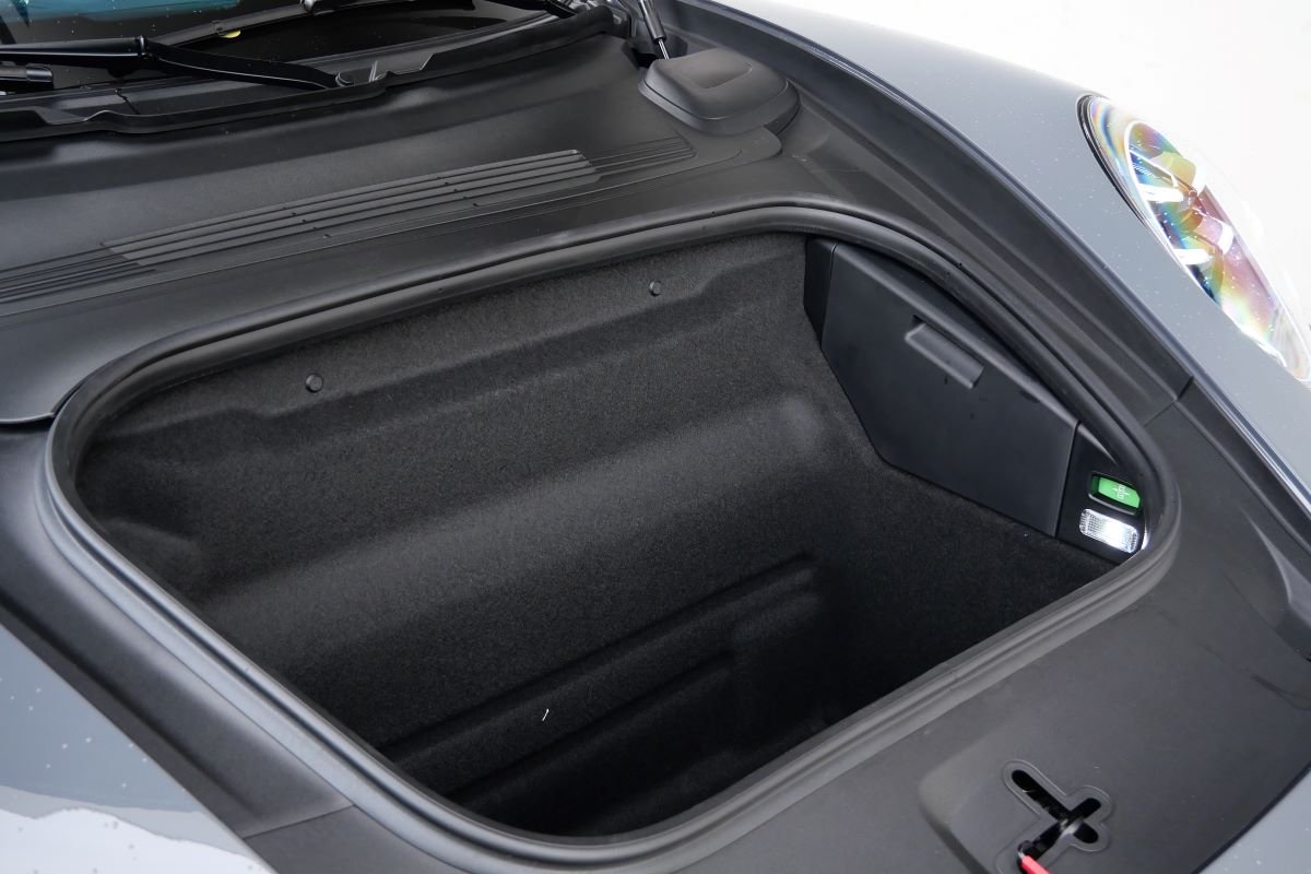 Rent a Porsche 911 Carrera S Cabriolet Gray 2026 in LAX Rent a Porsche 911 Carrera S Cabriolet Gray 2026 in LAX