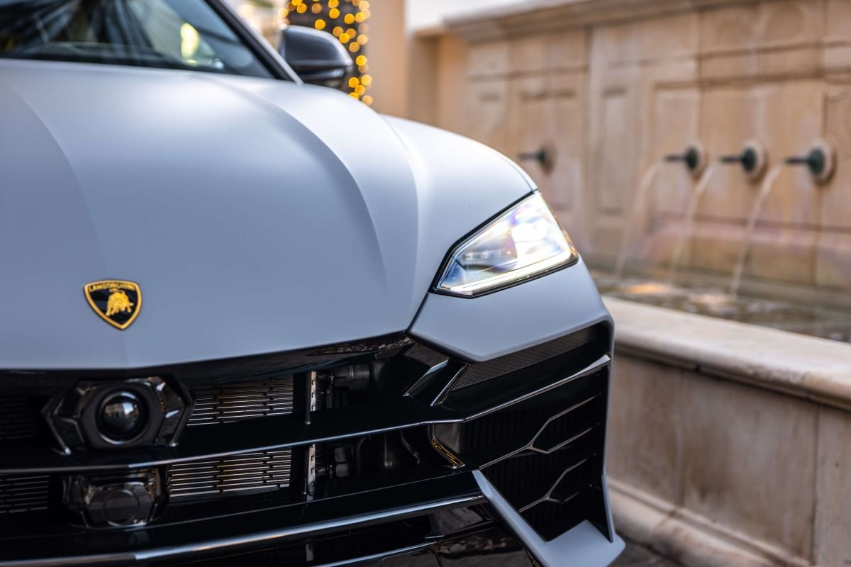 Rent a Lamborghini Urus SE 2025 in Los Angeles Rent a Lamborghini Urus SE 2025 in Los Angeles